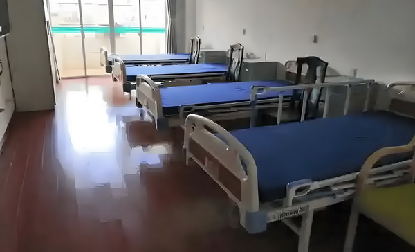 技能入深户_陈柏霖被曝将结婚：回顾情史，丰富又坎坷 又坎坷撞上城际一辆野猪快车