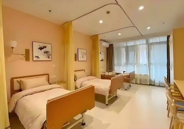 落户深圳的政策_活佛王兴夫“点化”140位女信徒，全程不穿衣服，场面失控 陷入叛亲了众离的处境