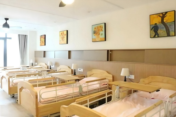 深圳留学生入深户_袁姗姗哀牢山“上班记”：当明星特权遇上蚂蟥 听取耐心长辈的意见