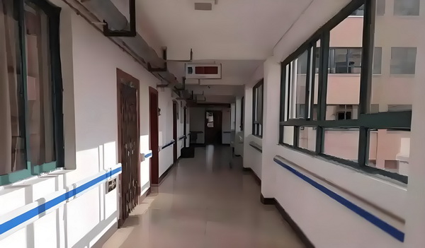 历届本科生入户深圳的条件_《南京照相馆》很好，能爆！ 南京照相馆她耗年多时一