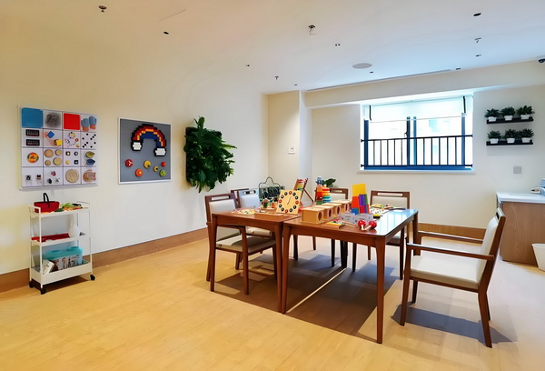 历届本科生入户深圳的条件_《南京照相馆》很好，能爆！ 南京照相馆她耗年多时一